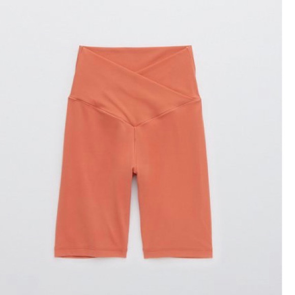 American Eagle Outfitters Pants - American Eagle - Real Me Offline Crossover 7” Bike Shorts - Rusty Peach